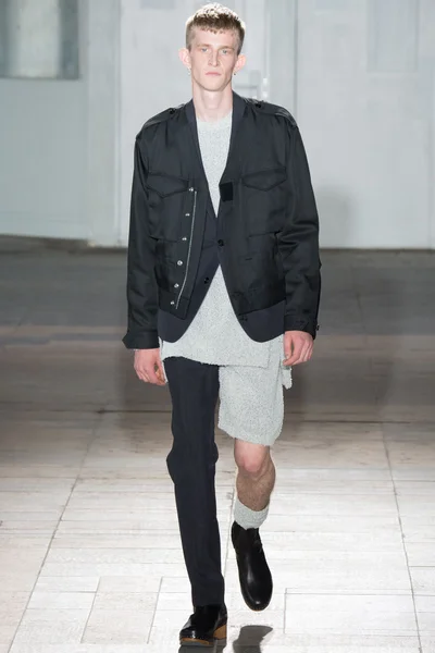 Look 8